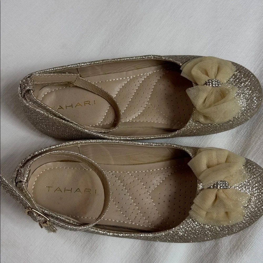Tahari Girls Gold Glitter Ballet Flats with Tulle Bow and‎ Ankle Strap